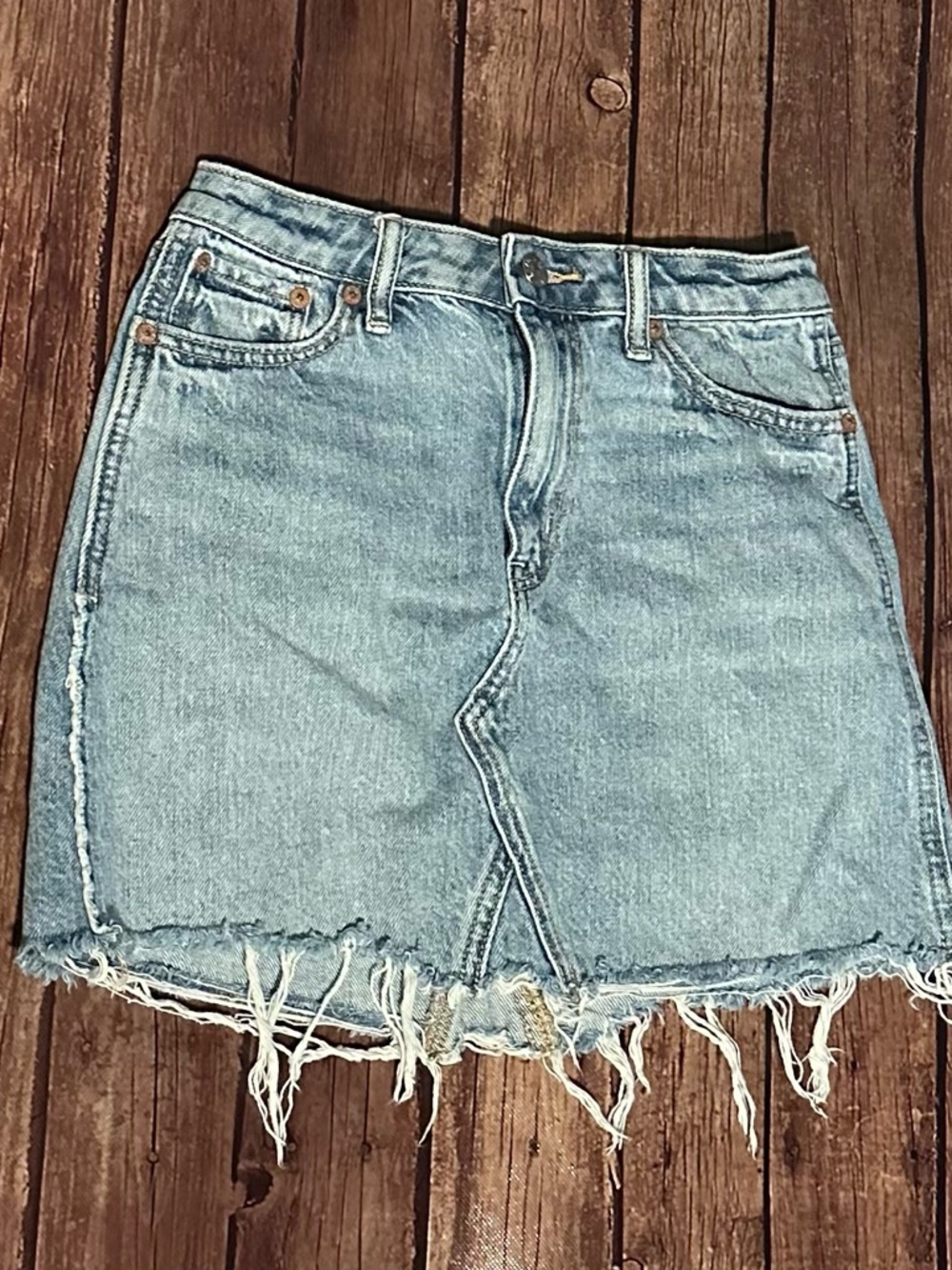 American Eagle Light Blue Denim Frayed Hem Skirt